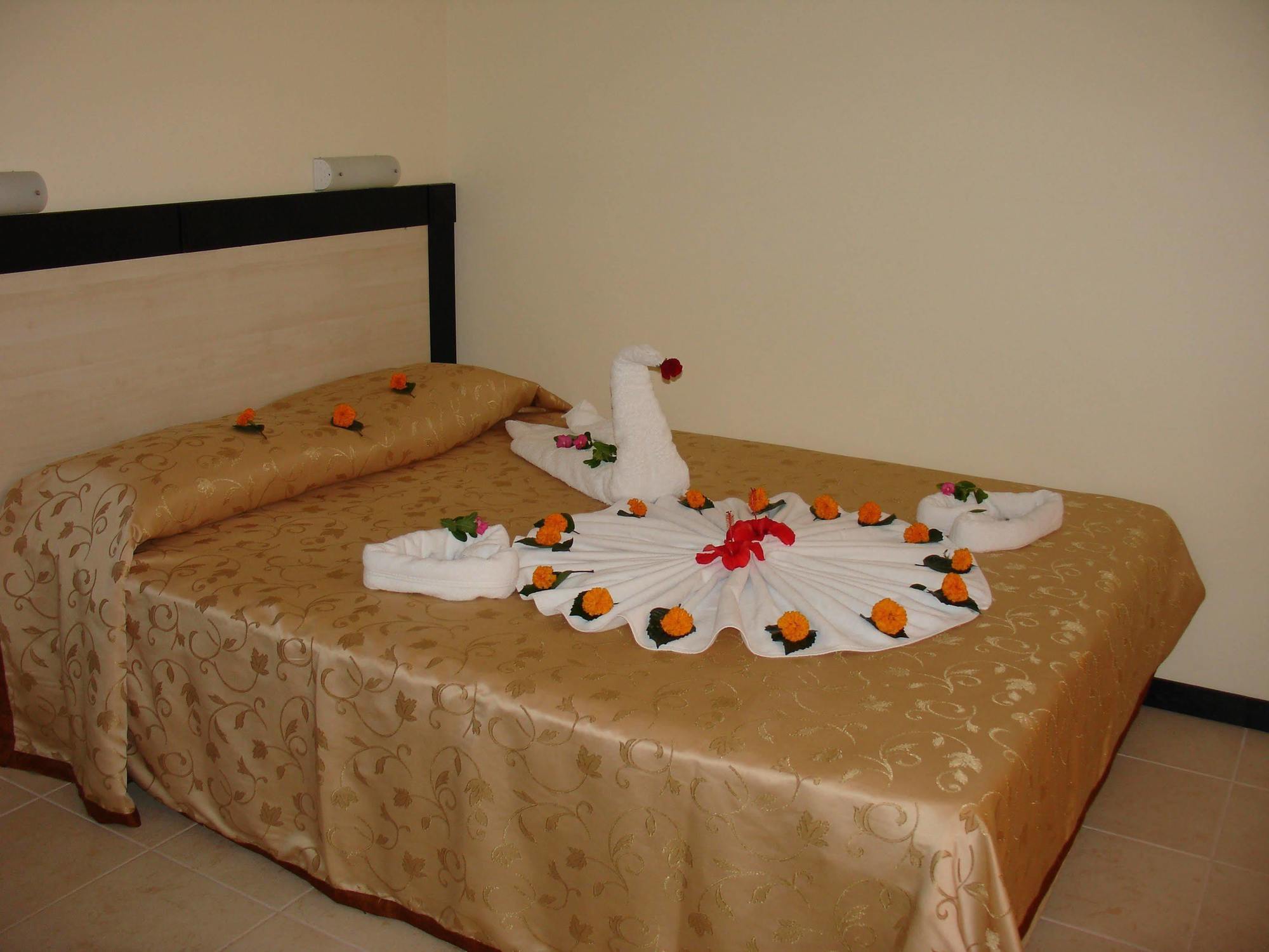 Silver Hotel Colakli Bagian luar foto